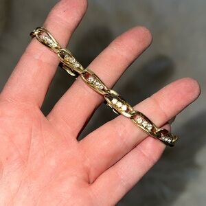 Vintage. Goldtone Rhinestone Clear Crystal Bracelet